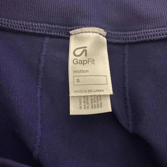Gap Fit Athletic Jacket Womens Small Purple Running Gym Track Sport 1/4 Zip Top - Picture 7 of 8